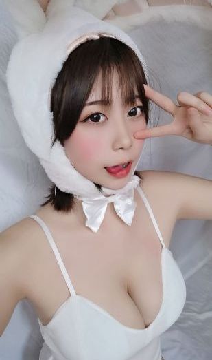 无意间变成狗被喜欢的女生捡回家_超清免费电视剧