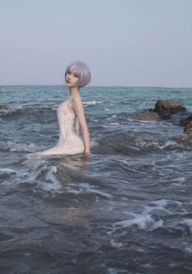 安吉丽娜h版无删减_BD英语高清免费观看