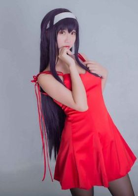 不戴乳罩的丰满已婚妇女2_BD国语高清在线